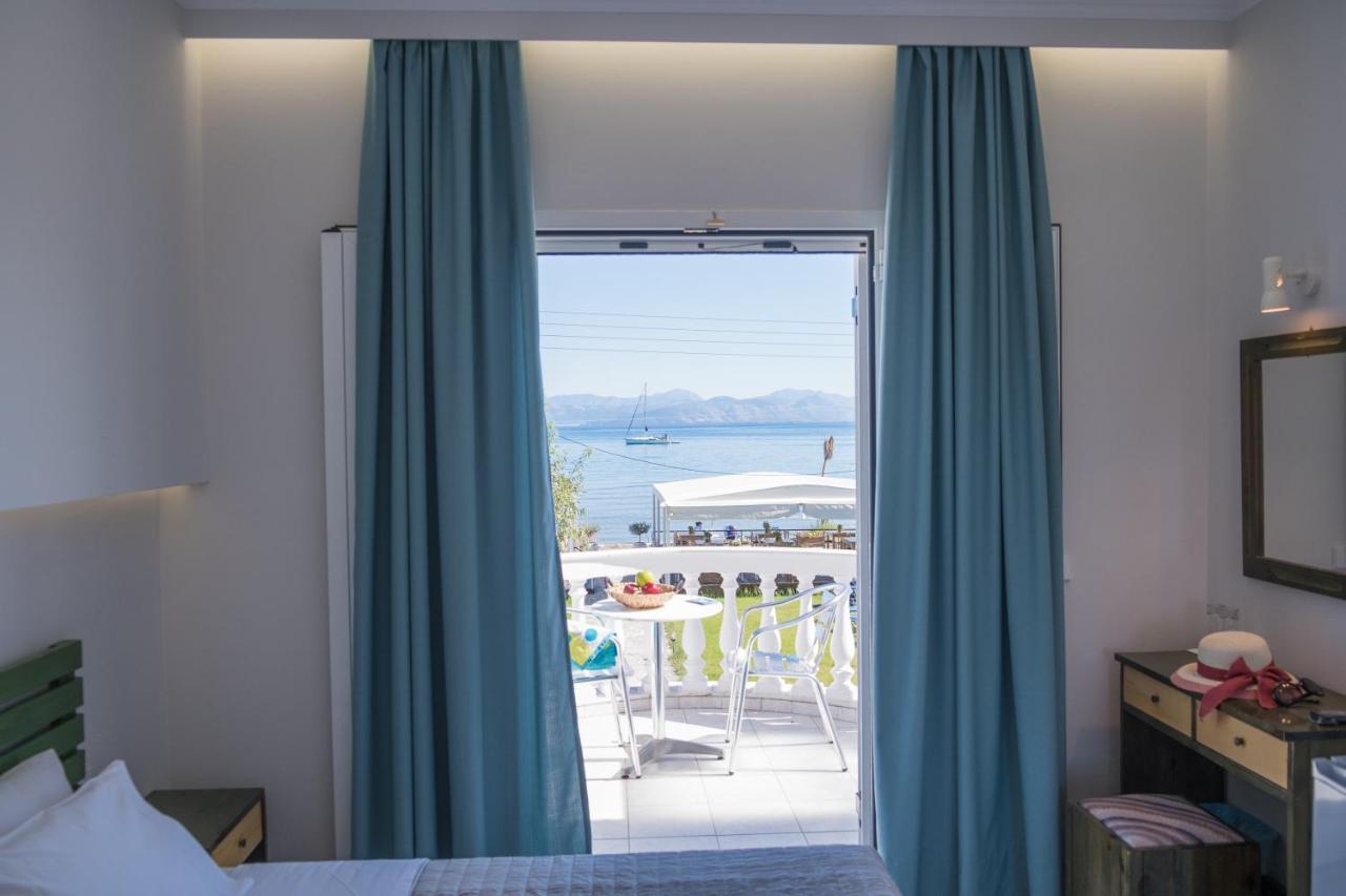 Christina Beachfront Rooms By Hotelius Petrití Kültér fotó