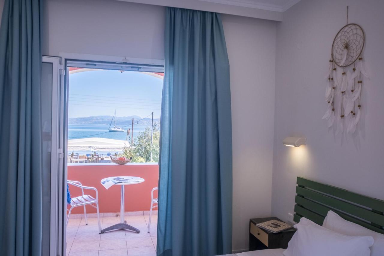 Christina Beachfront Rooms By Hotelius Petrití Kültér fotó